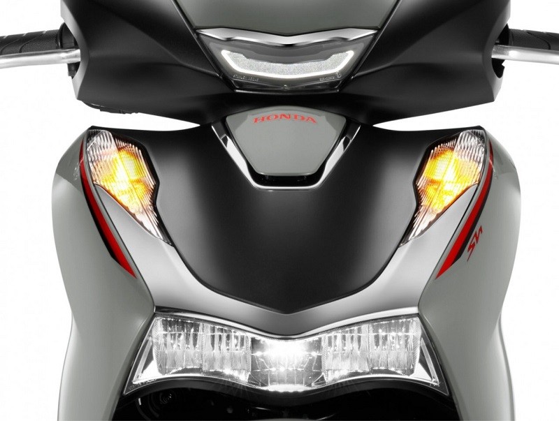 Cận cảnh Honda SH 2024 mới ra mắt, bản 125 giá giảm nhẹ