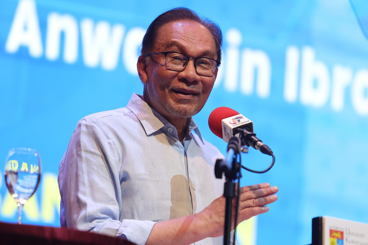 Thủ tướng Malaysia Anwar Ibrahim phát biểu khai mạc Hội nghị Doanh nhân với chủ đề “Doanh nhân MADANI” ngày 5/8 tại bang Penang. (Nguồn: Bernama)