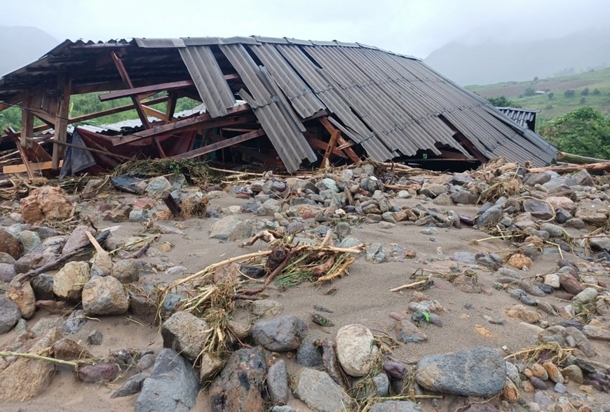 Hiện trường mưa lũ tàn phá nghiêm trọng ở tỉnh Sơn La và Lai Châu