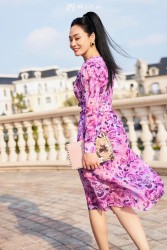 Sao Việt: Hoa hậu Mai Phương Thúy xinh đẹp, gợi cảm; Hari Won dịu dàng với sét hồng