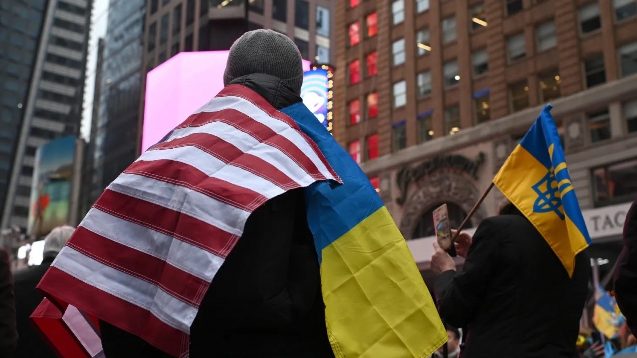 Xung đột Nga-Ukraine: Báo Mỹ cho rằng người dân xứ cờ hoa ‘thấm mệt’ vì viện trợ cho Ukraine?