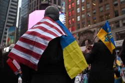Xung đột Nga-Ukraine: Báo Mỹ cho rằng người dân xứ cờ hoa ‘thấm mệt’ vì viện trợ cho Ukraine?