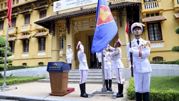 Vietnam's imprint in ASEAN: Dedicated 'brick by brick' to build a common roof, growing stronger over the years (Part I)