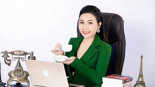 CEO Cao Thu Hoài vinh dự nhận danh hiệu Top 20 doanh nhân ảnh hưởng toàn cầu do Happy Women Leader Network tặng