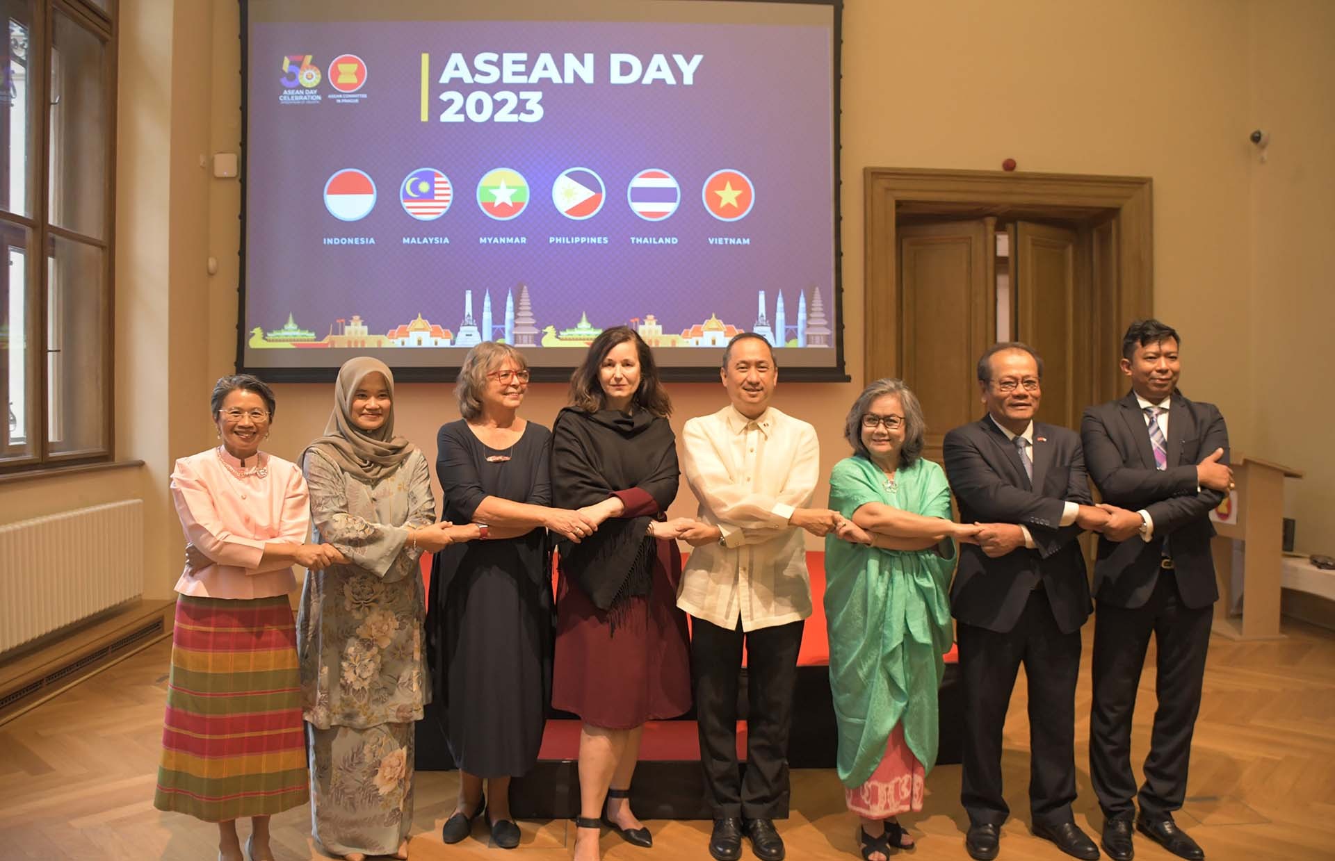 Đại sứ quán Việt Nam tại Czech tham dự lễ kỷ niệm 56 năm ngày thành lập ASEAN
