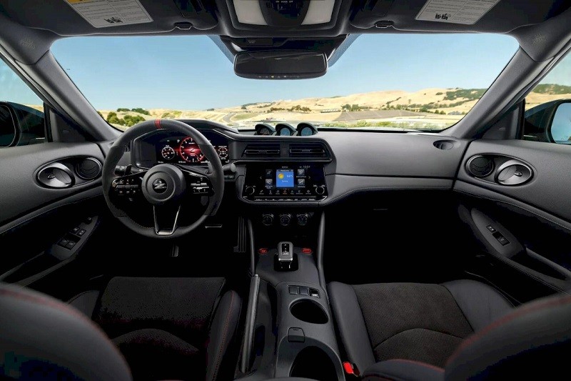 Cận cảnh Nissan Z Nismo 2024 vừa ra mắt tại Mỹ