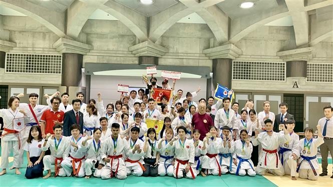 Đông đảo vận động viên dự giải đấu Karate của người Việt tại Nhật Bản