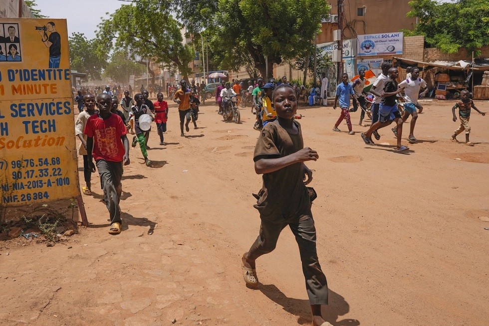 Chính quyền quân sự Niger lên án các biện pháp trừng phạt của ECOWAS, Chính quyền quân sự Niger tuyên bố sẽ 'truy tố' tổng thống bị lật đổ