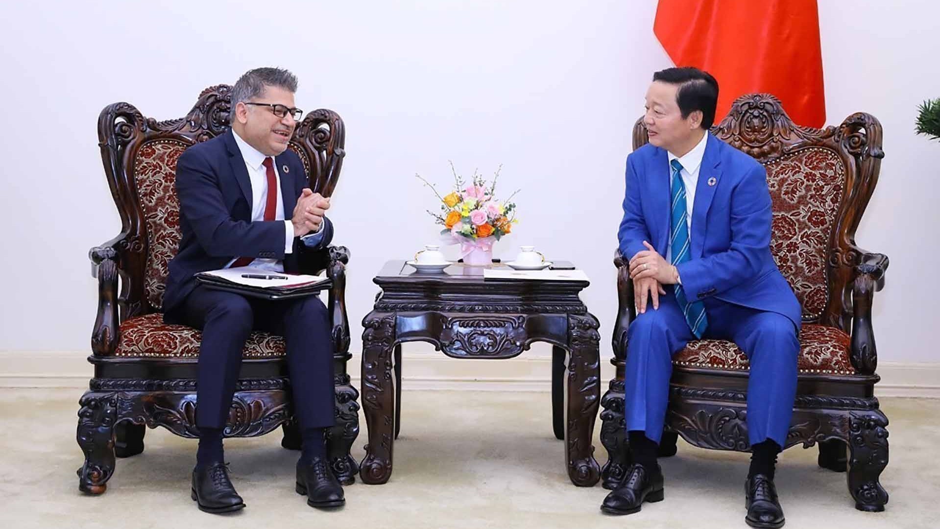Phó Thủ tướng Trần Hồng Hà tiếp Chủ tịch kiêm Tổng giám đốc AstraZeneca Việt Nam