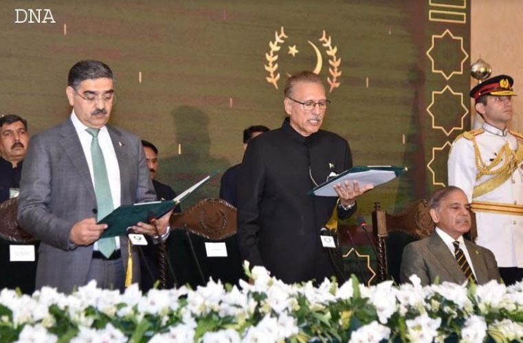Phát biểu tại lễ nhậm chức được tổ chức đúng Ngày Độc lập của Pakistan, ông Kakar cam kết trung thành với đất nước. (Nguồn: DNA)