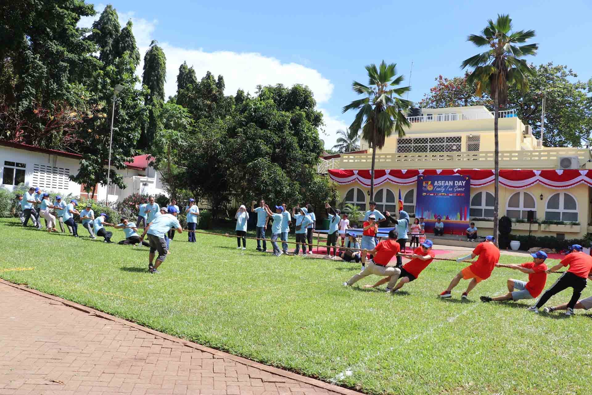 Giao lưu văn hóa-thể thao nhân kỷ niệm 56 năm ngày thành lập ASEAN tại Tanzania