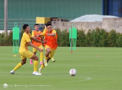 Trận giao hữu U23 Việt Nam vs U23 Bahrain diễn ra trên sân không có khán giả và báo chí