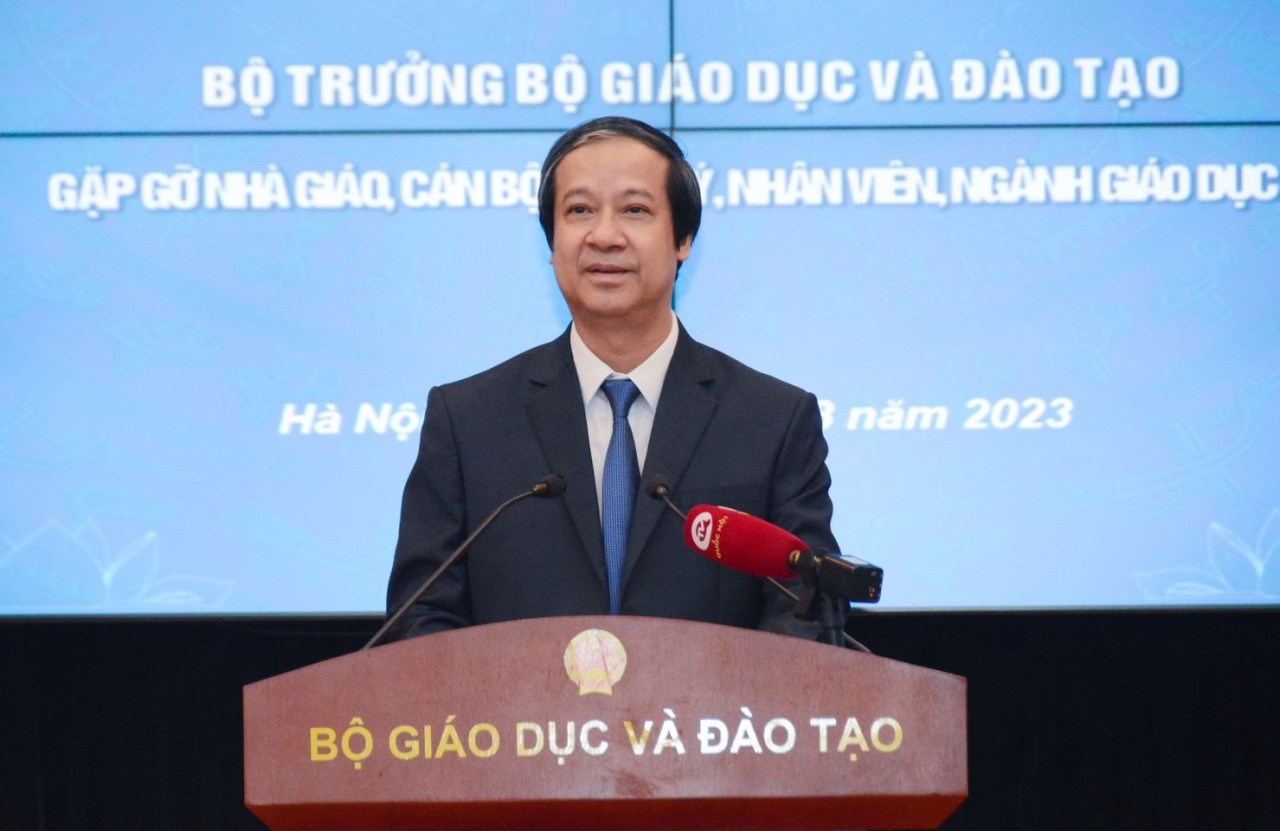 Education minister elaborates on policies for preschool teachers