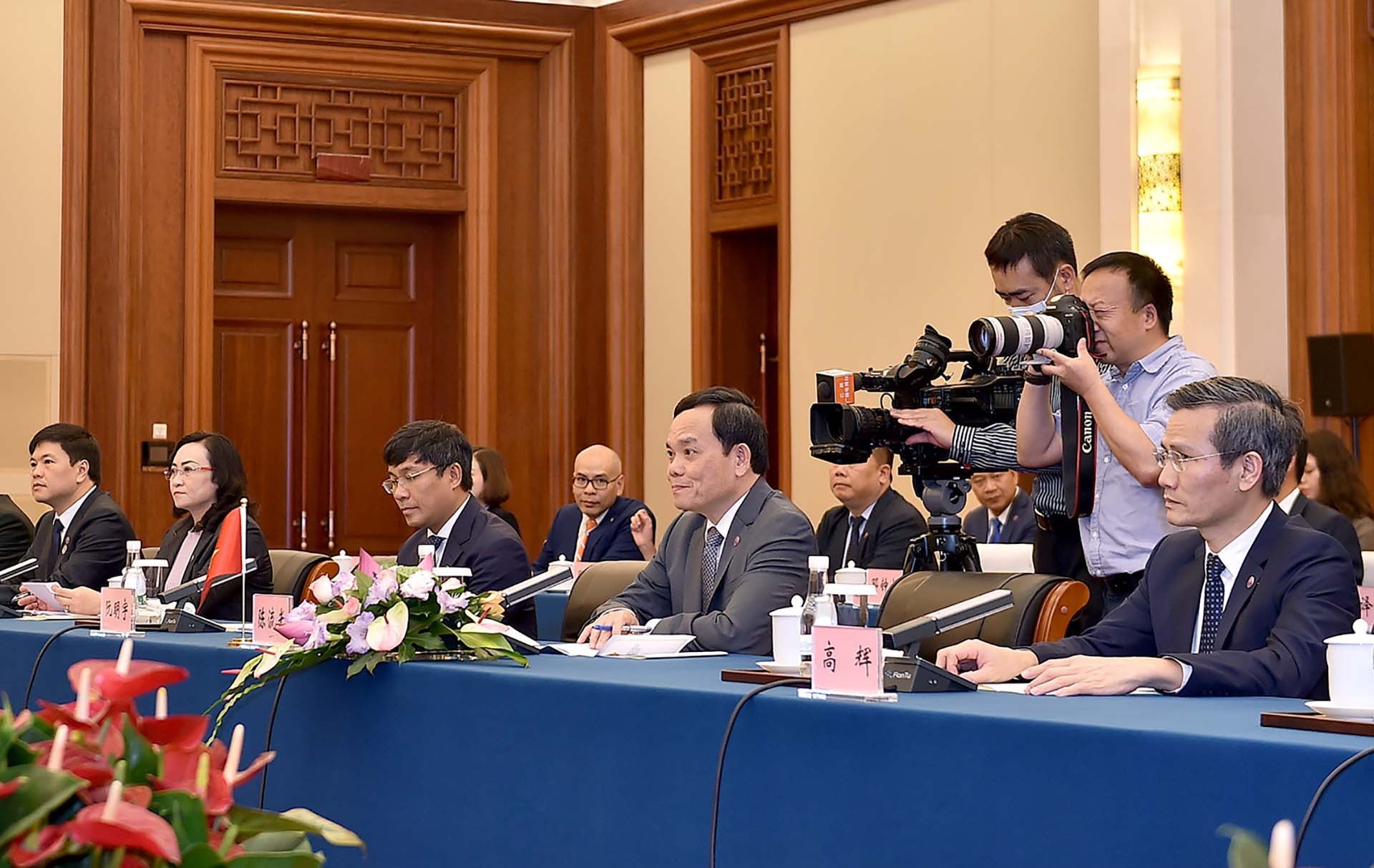 Phó Thủ tướng Trần Lưu Quang phát biểu.