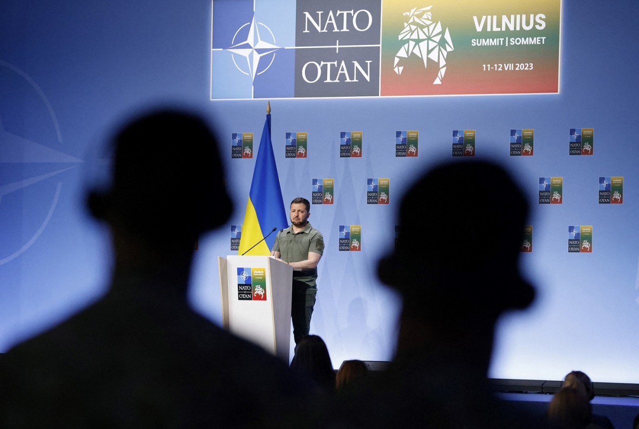 Ukraine bác ý tưởng nhượng bộ lãnh thổ để có tư cách thành viên trong NATO, Nhiều UAV của Nga hướng đến cảng Izmail