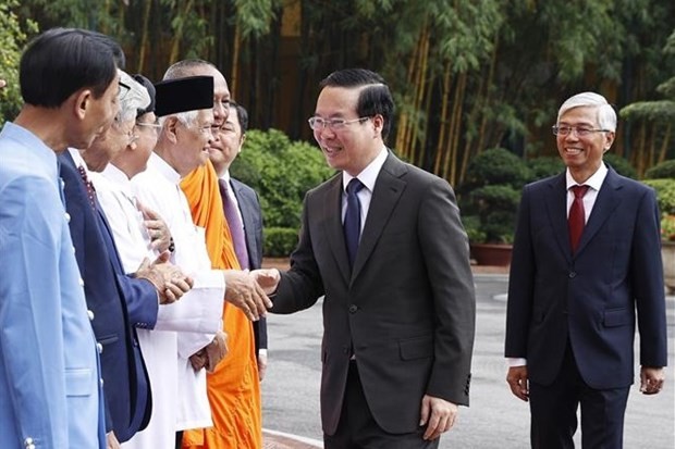 President Vo Van Thuong meets HCM City’s religious dignitaries, intellectuals