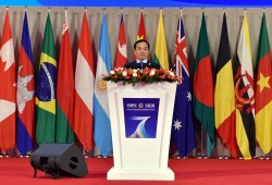 Phó Thủ tướng Trần Lưu Quang dự Hội chợ Trung Quốc-Nam Á và Hội chợ Xuất nhập khẩu Côn Minh