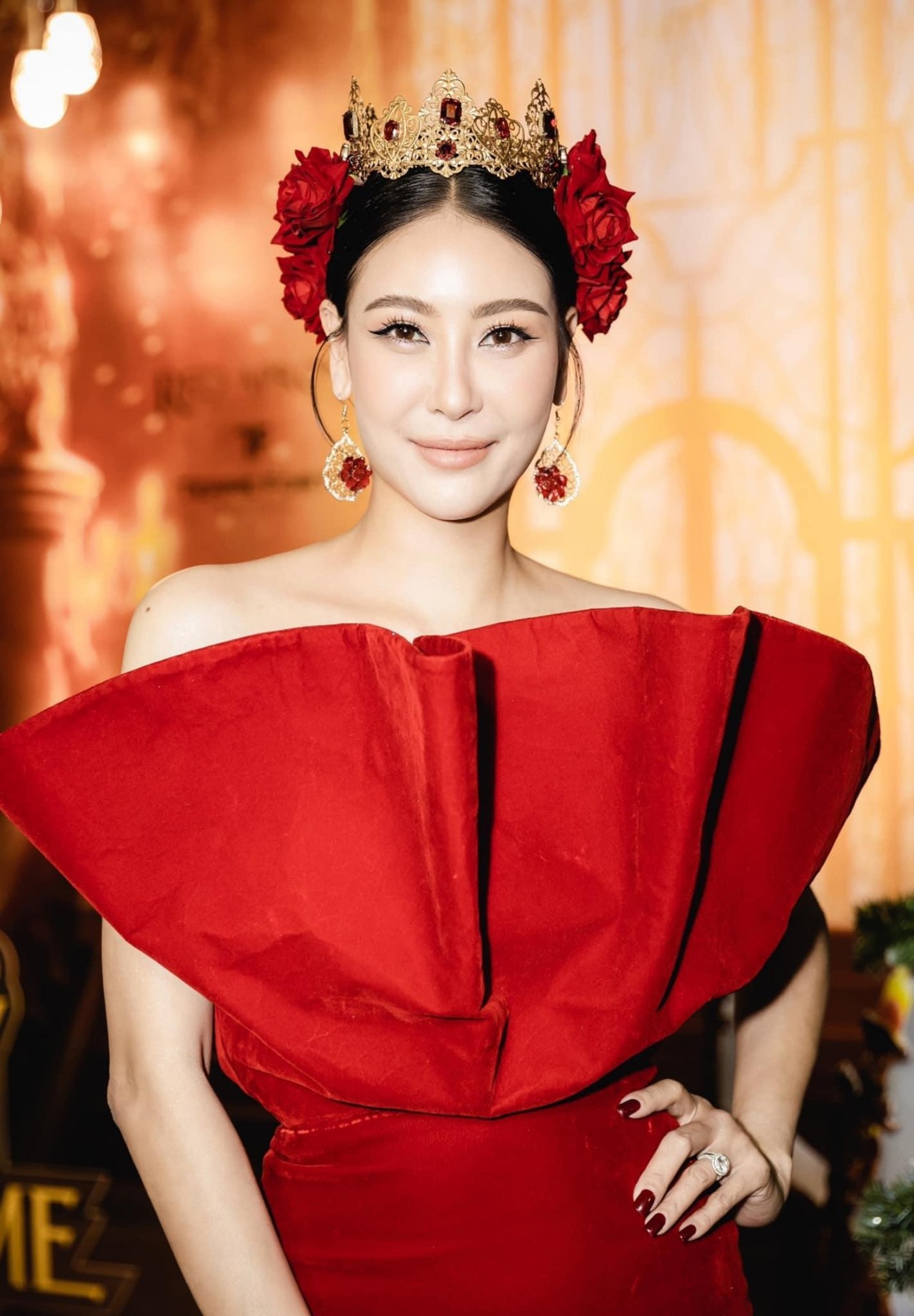 Thần thái ngút ngàn của Hoa hậu Hà Kiều Anh