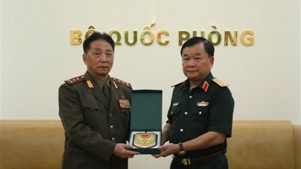 Deputy Defence Minister receives DPRK Defence Attaché, promoting defence cooperation