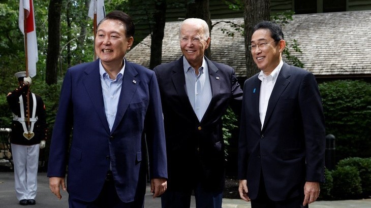 Hội nghị thượng đỉnh Mỹ-Nhật-Hàn: Gửi thông điệp từ Trại David, lần đầu tên 'Trung Quốc' xuất hiện trong tuyên bố chung, Bắc Kinh phản ứng thế nào?