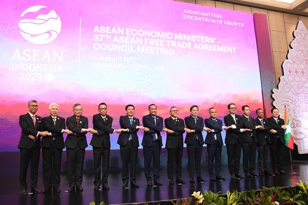 Khai mạc chuỗi Hội nghị Bộ trưởng Kinh tế ASEAN lần thứ 55, Việt Nam đóng góp ý kiến đẩy mạnh hợp tác nội khối. (Nguồn: ASEAN) Khai mạc chuỗi Hội nghị Bộ trưởng Kinh tế ASEAN lần thứ 55, Việt Nam đóng góp ý kiến đẩy mạnh hợp tác nội khối. (Nguồn: ASEAN)