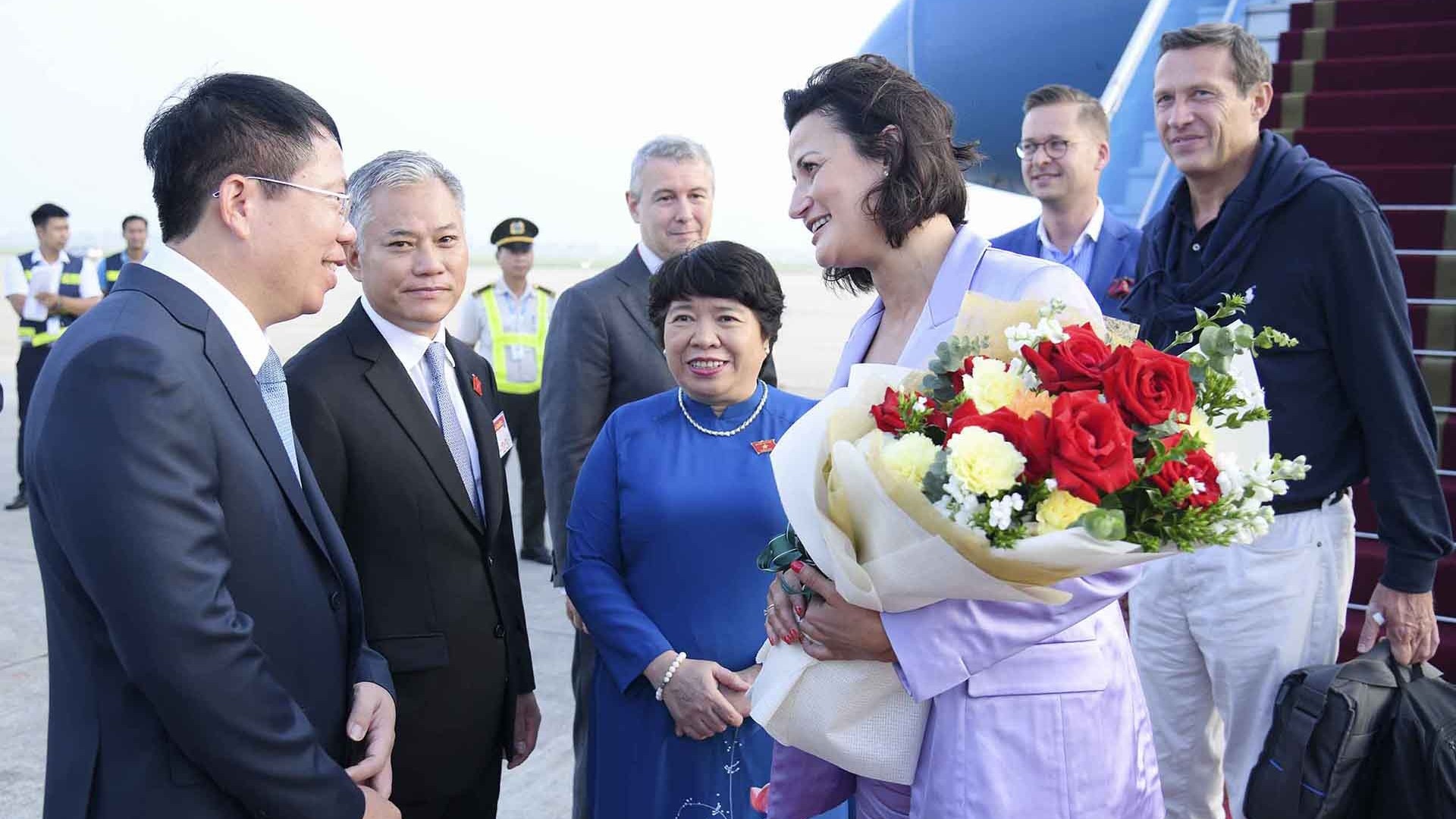Chủ tịch Thượng viện Bỉ đến Hà Nội, bắt đầu chuyến thăm chính thức Việt Nam
