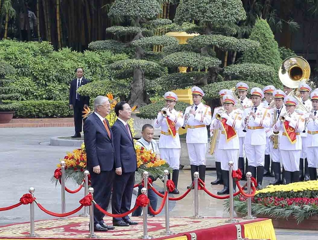 Toàn cảnh Lễ đón Tổng thống Kazakhstan Kassym-Jomart Tokayev thăm chính thức Việt Nam