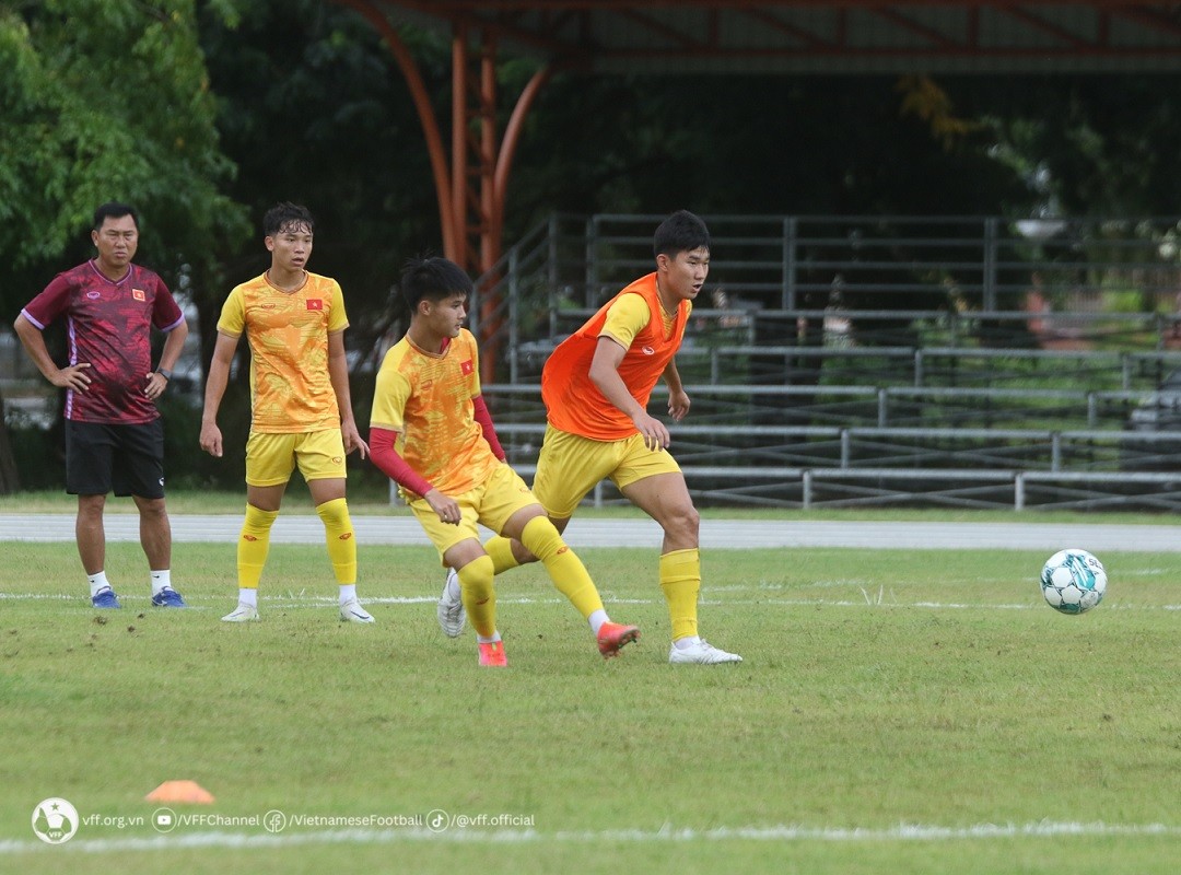 U23 Việt Nam trở lại sân tập, chuẩn bị cho trận đấu gặp U23 Philippines. (Nguồn: VFF)