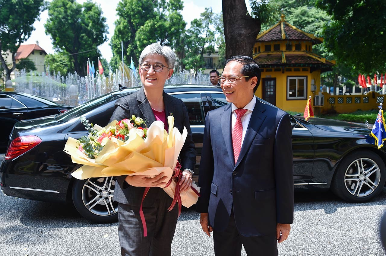 Review on external affairs from Aug. 21-27: Kazakh President’s visit, Vietnam-Belgium legislative cooperation; Vietnam-Australian FMs’Meeti