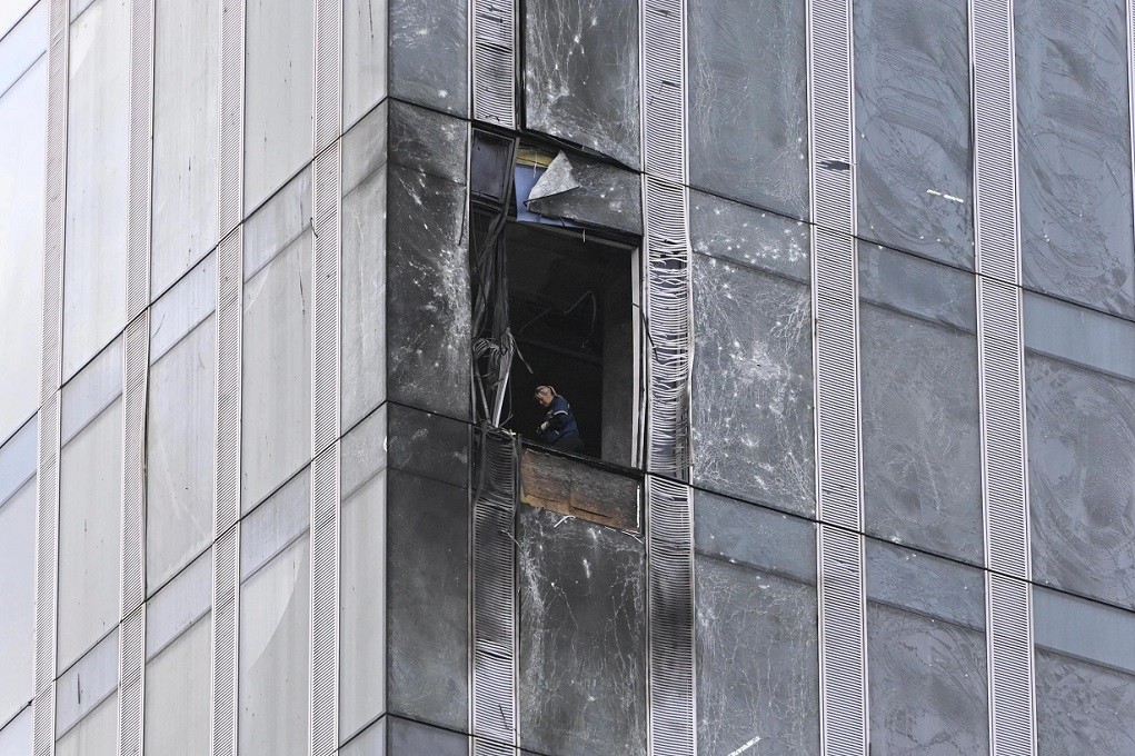 Một UAV đã tấn công vào toà nhà đang xây dựng ở trung tâm thủ đô Moscow, Nga trong tối ngày 22/8. (Nguồn: AP)