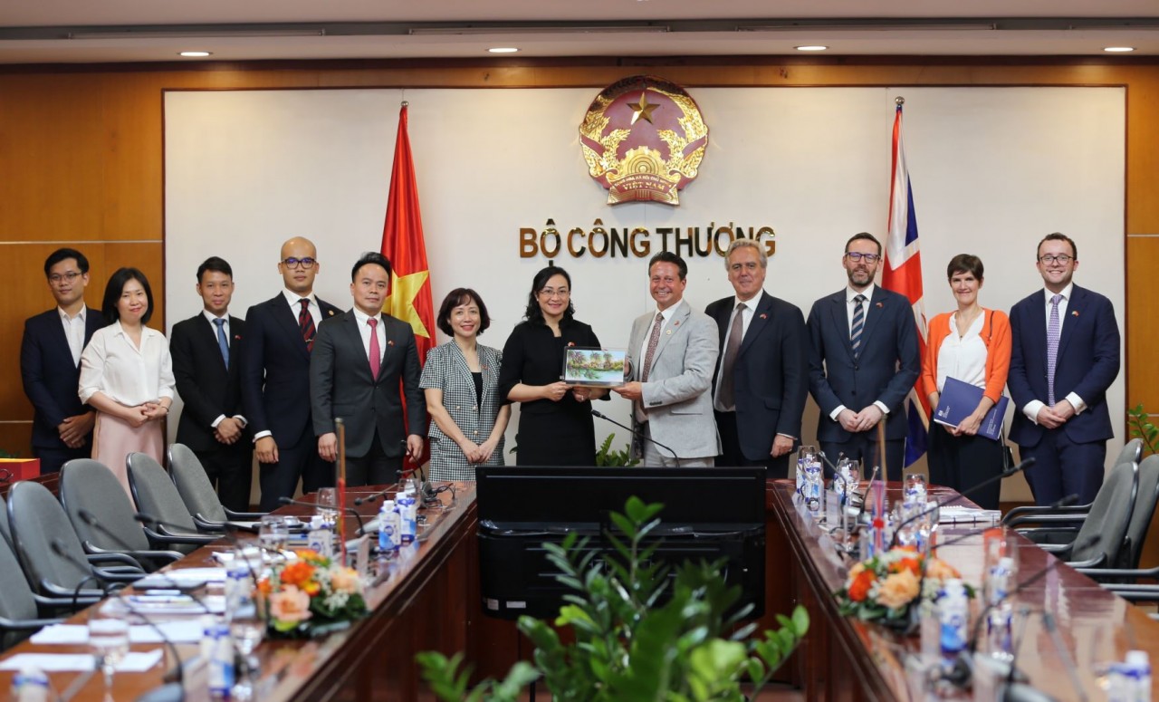 UK Trade Minister to turbocharge trade with Vietnam