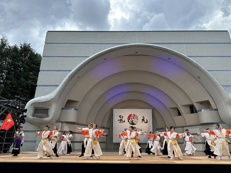 Việt Nam trình diễn tại lễ hội Yosakoi hàng đầu Nhật Bản