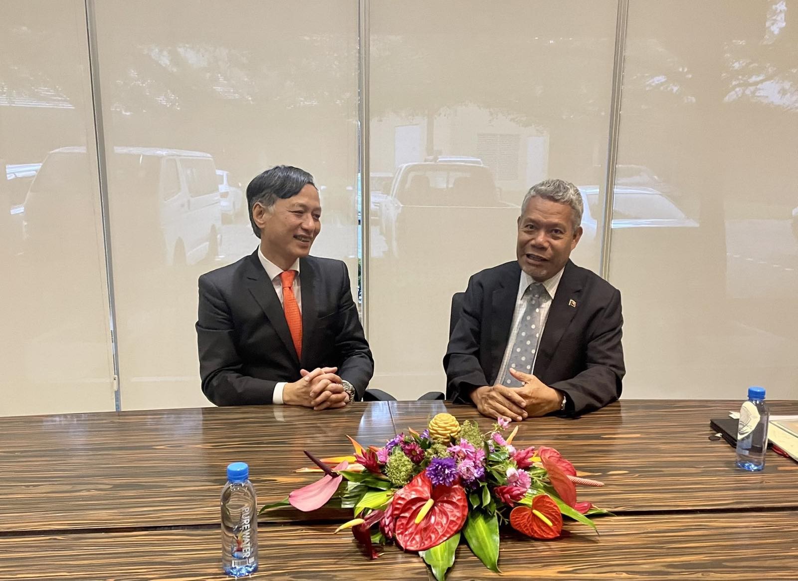 Đại sứ Việt Nam tại Papua New Guinea Nguyễn Tất Thành trình Thư ủy nhiệm