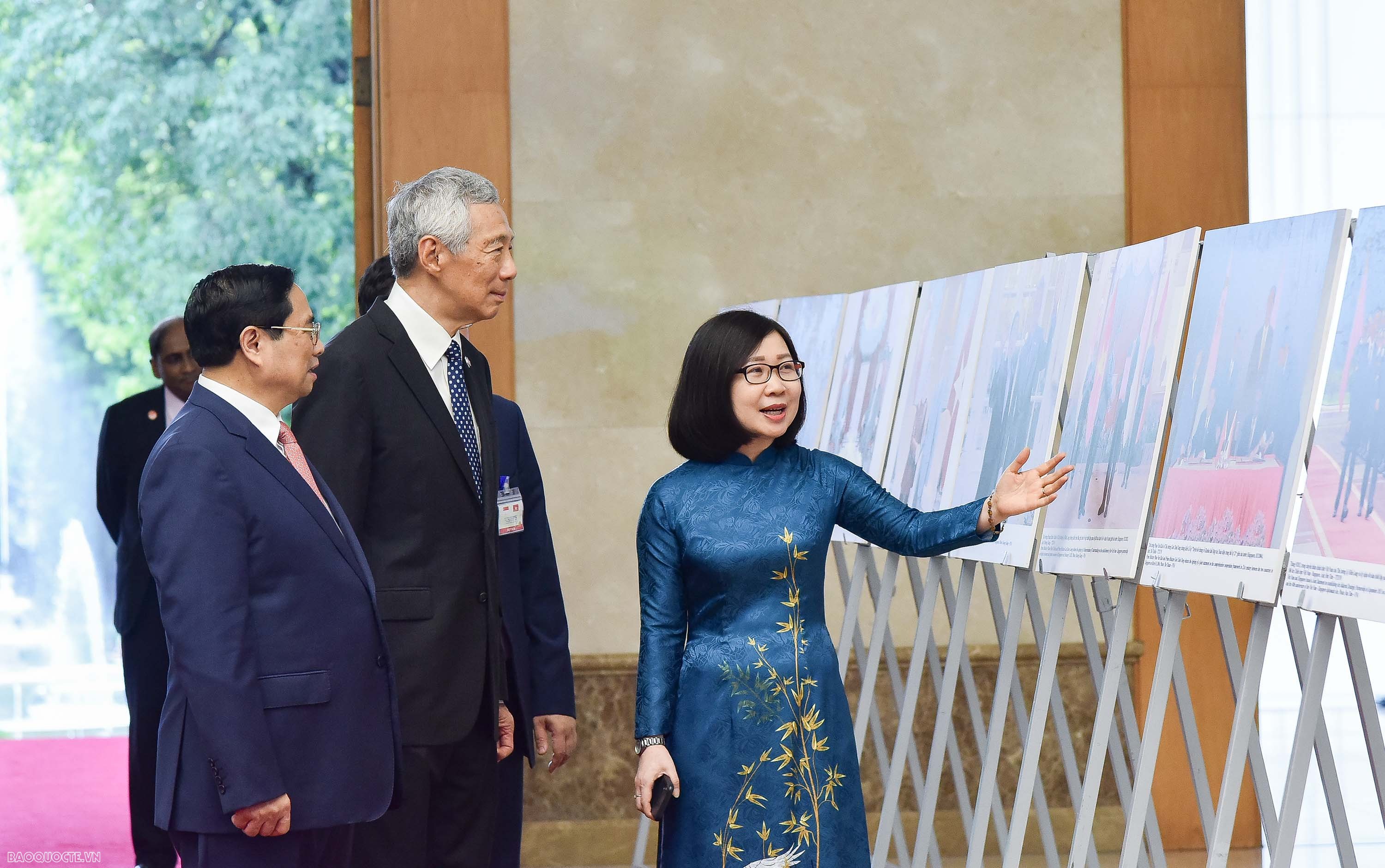 Official welcome ceremony held for Singaporean Prime Minister Lee Hsien Loong