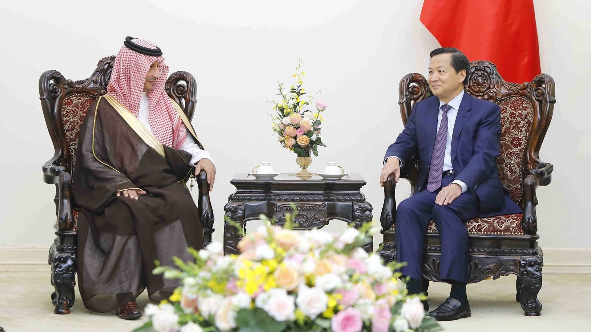 Việt Nam coi trọng tăng cường quan hệ hữu nghị và hợp tác nhiều mặt với Saudi Arabia