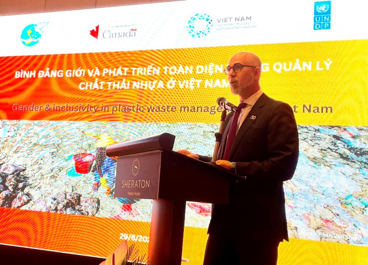 Đại sứ Canada tại Việt Nam Shawn Steil phát biểu tại hội thảo. (Nguồn: UNDP)