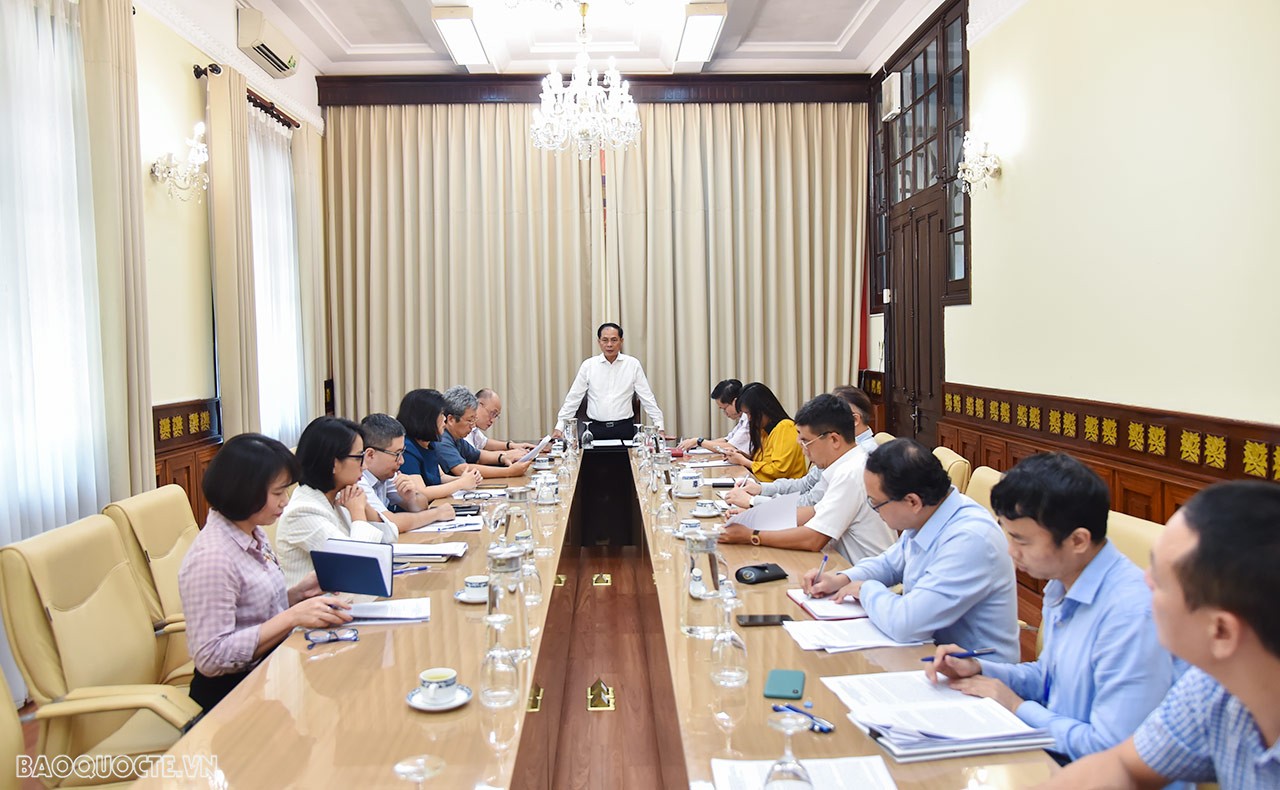 Chiều ngày 29/8/2023, Bộ trưởng Ngoại giao Bùi Thanh Sơn chủ trì họp Ban Chỉ đạo phòng, chống tham nhũng Bộ Ngoại giao. (Ảnh: Tuấn Anh)