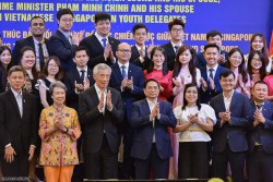 Thủ tướng Việt Nam-Singapore đối thoại với lãnh đạo trẻ hai nước