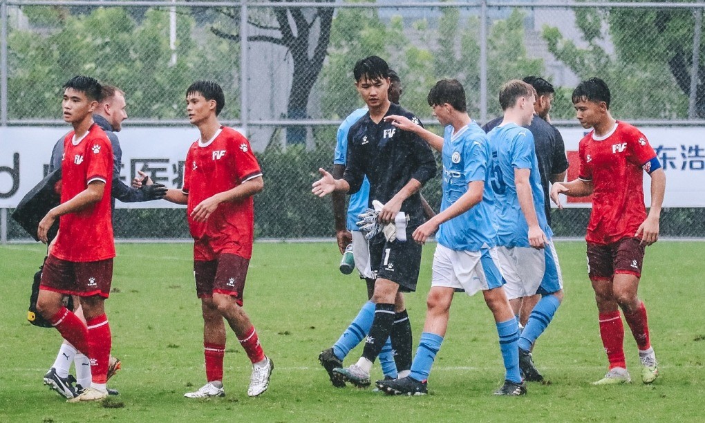 Giải bóng đá giao hữu: U16 PVF có trận thắng bất ngờ trước U16 Man City