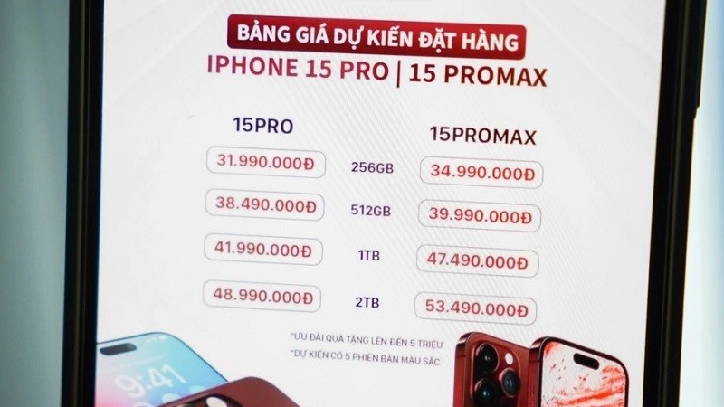 iPhone 15 Pro Max đang được dân buôn chào giá hơn 50 triệu đồng