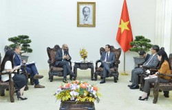 Phó Thủ tướng Trần Lưu Quang tiếp Tổng thư ký Tòa trọng tài thường trực