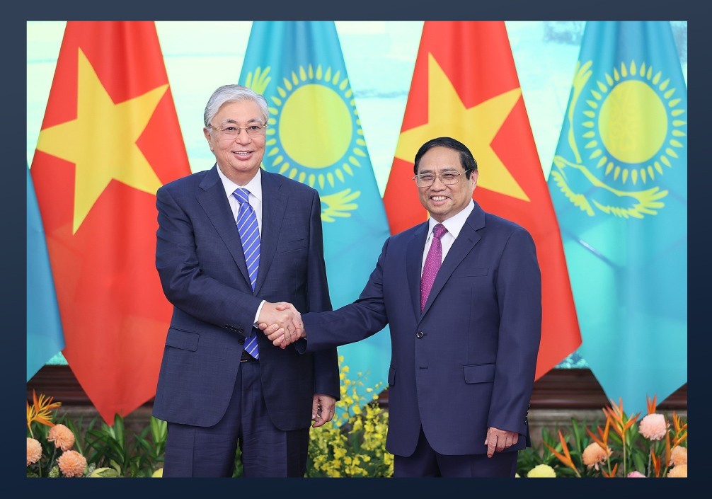 Thủ tướng Phạm Minh Chính tiếp Tổng thống Kassym-Jomart Tokayev.