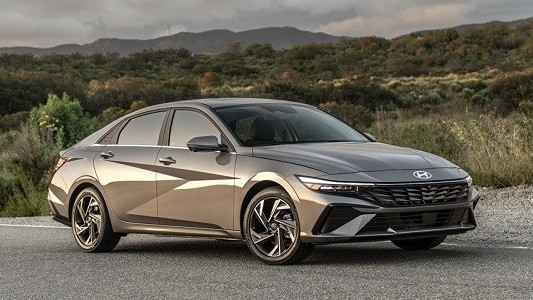 Cận cảnh bản nâng cấp Hyundai Elantra 2024 vừa ra mắt tại Mỹ