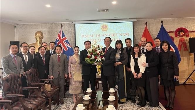Đoàn đại biểu Đại sứ quán Lào tại Australia chúc mừng 78 năm Quốc khánh Việt Nam