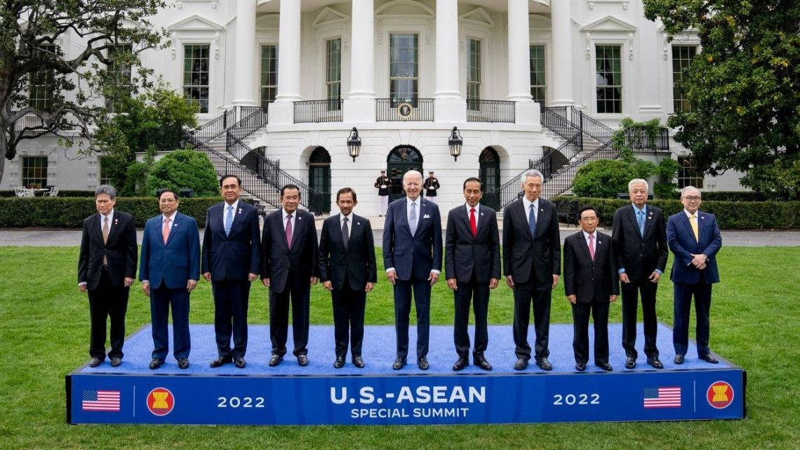 Đại sứ Mỹ: Tổng thống Biden không dự Hội nghị Cấp cao ASEAN-43, nhưng Washington cam kết ủng hộ vai trò trung tâm của khối