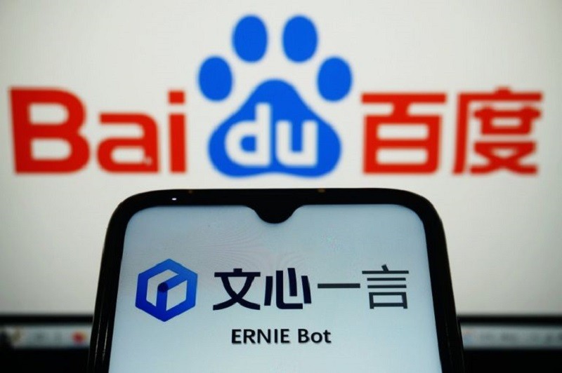 Chatbot AI Ernie Bot đứng đầu nhiều bảng xếp hạng tải xuống ngay ngày đầu phát hành.