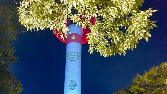 Quốc kỳ Việt Nam lần đầu được đưa lên Tháp Namsan, Hàn Quốc