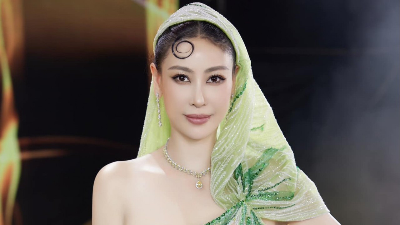 Nhan sắc ngút ngàn của Hoa hậu Hà Kiều Anh