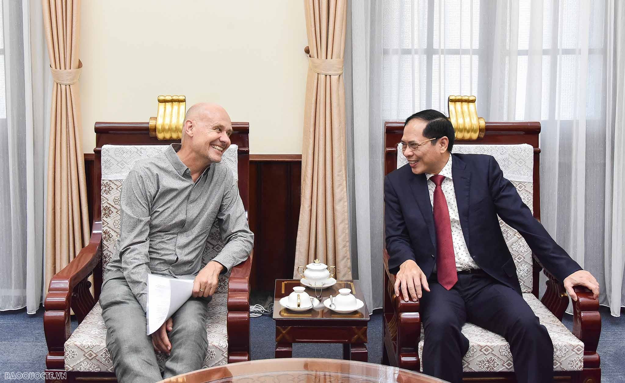 Bộ trưởng Ngoại giao Bùi Thanh Sơn tiếp Đại sứ Hà Lan