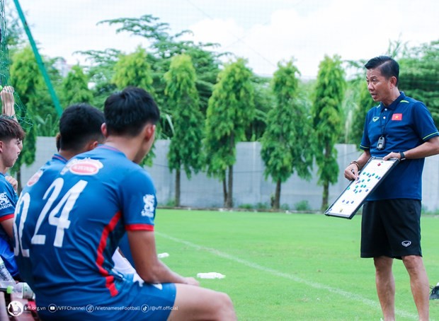 Vietnam Olympic football team gear up for ASIAD 19